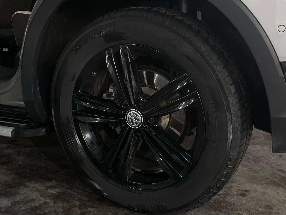 Купить Volkswagen Tiguan с пробегом. Фото: #8