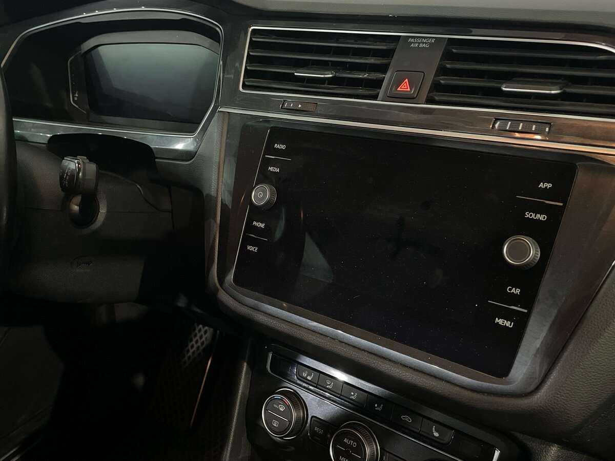 Купить Volkswagen Tiguan с пробегом. Фото: #14