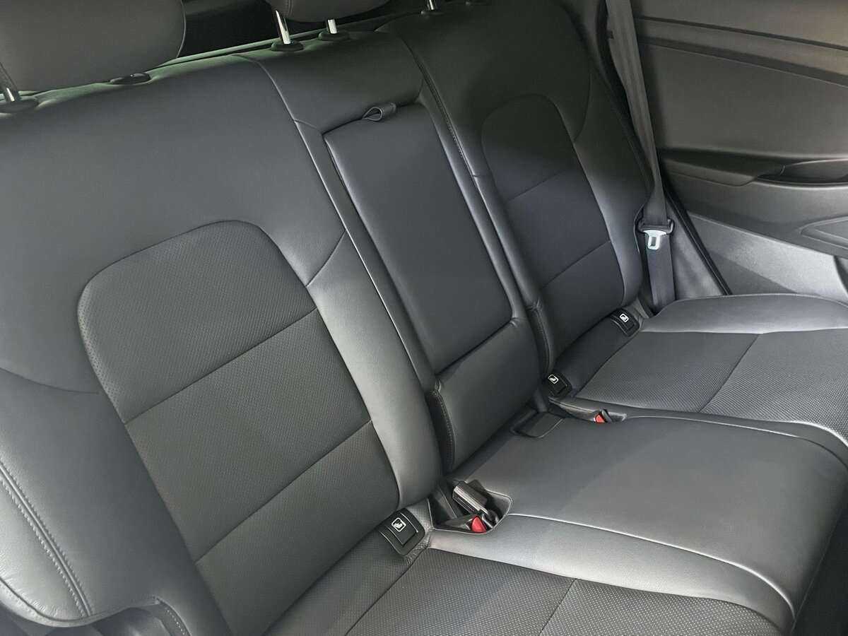 Купить Hyundai Tucson с пробегом. Фото: #19