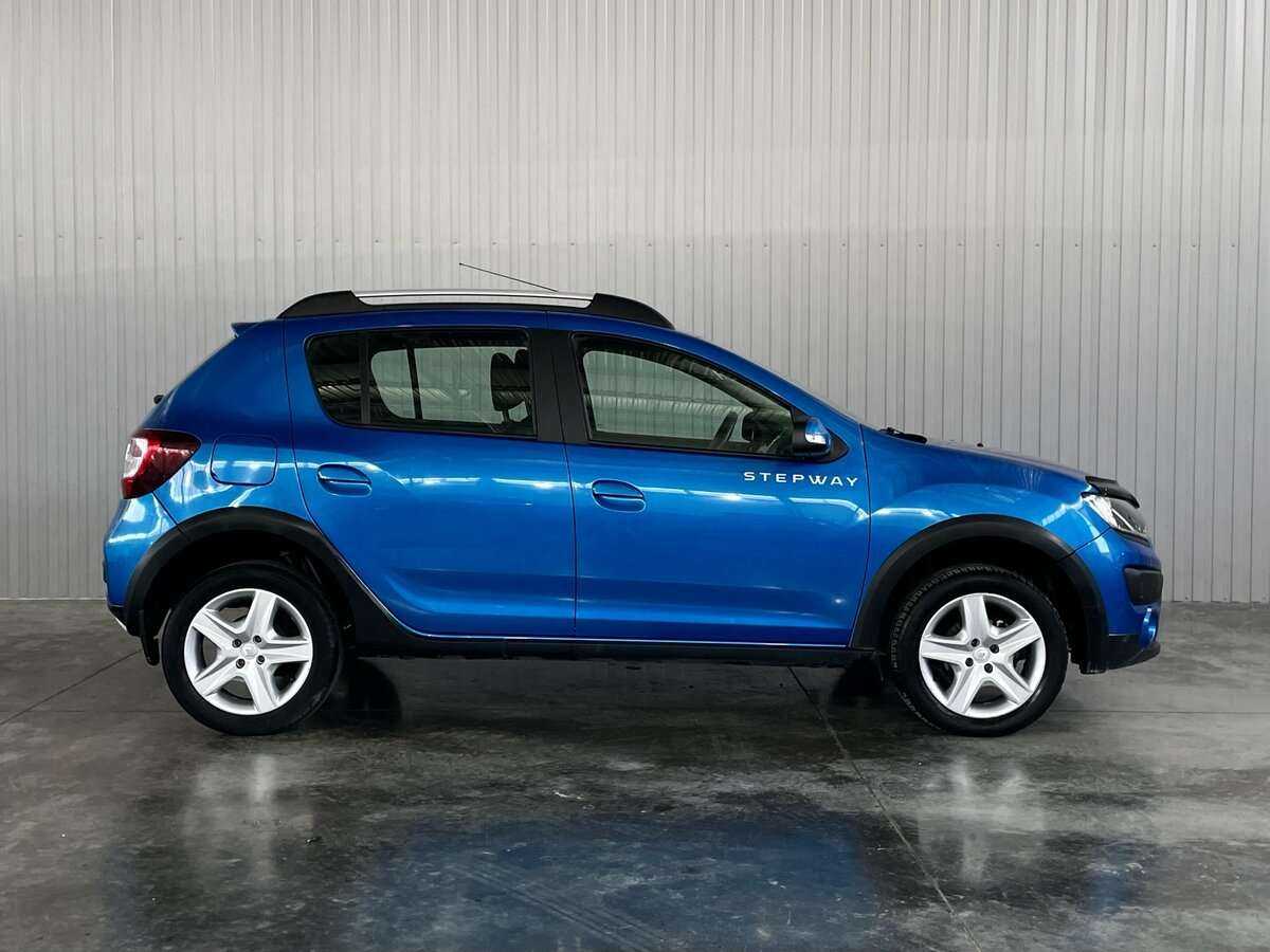 Купить Renault Sandero с пробегом. Фото: #3