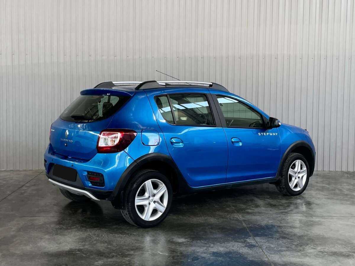 Купить Renault Sandero с пробегом. Фото: #4