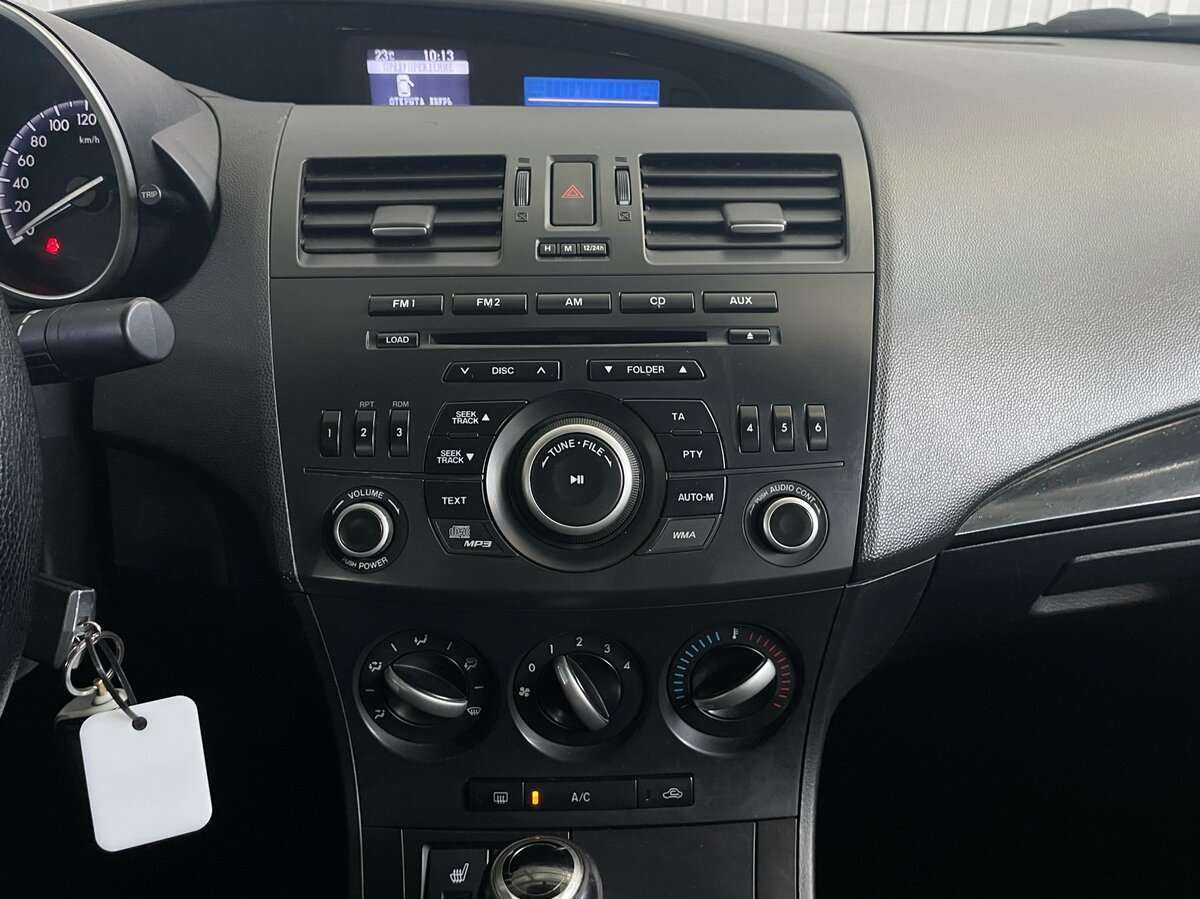 Купить Mazda 3 с пробегом. Фото: #10