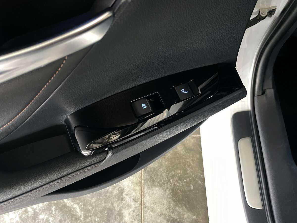 Купить Toyota Camry с пробегом. Фото: #23