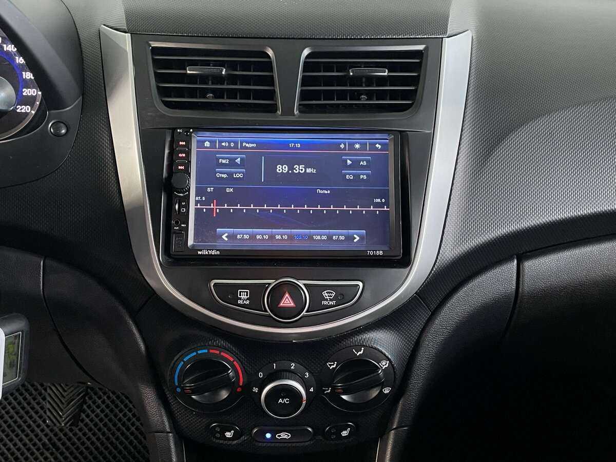 Купить Hyundai Solaris с пробегом. Фото: #11