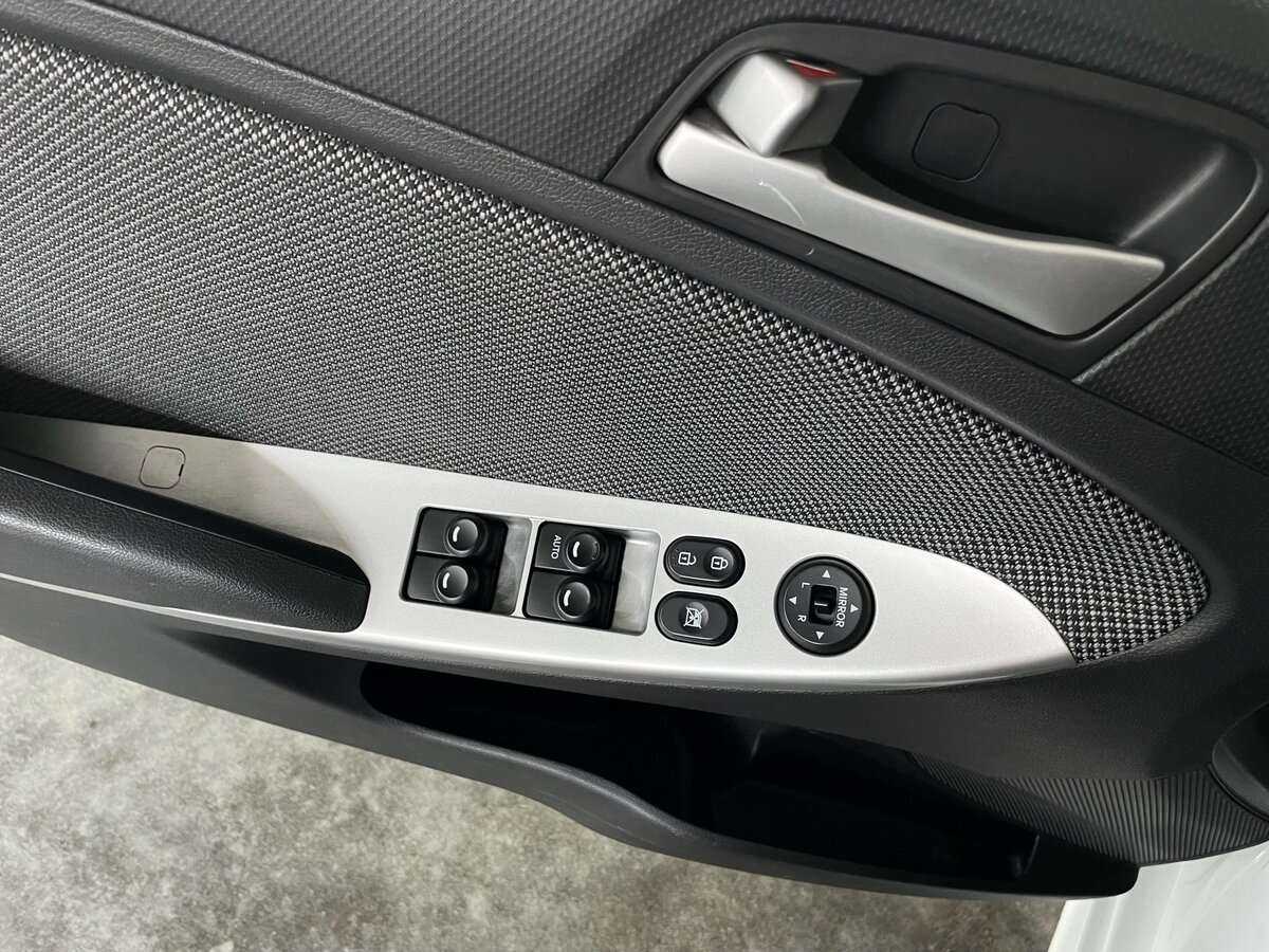 Купить Hyundai Solaris с пробегом. Фото: #17