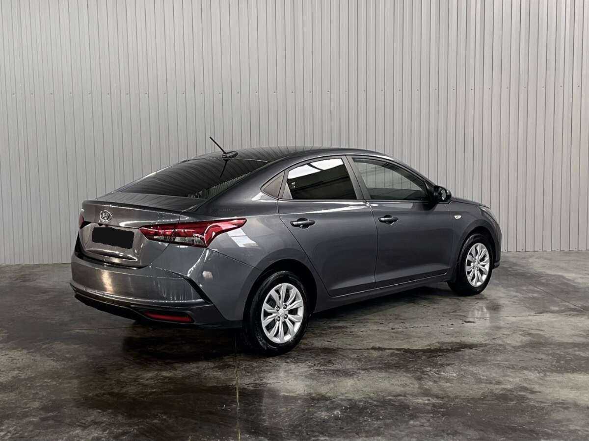 Купить Hyundai Solaris с пробегом. Фото: #4