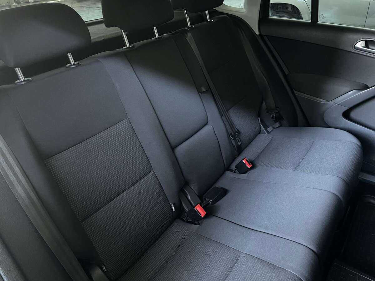 Купить Volkswagen Tiguan с пробегом. Фото: #16