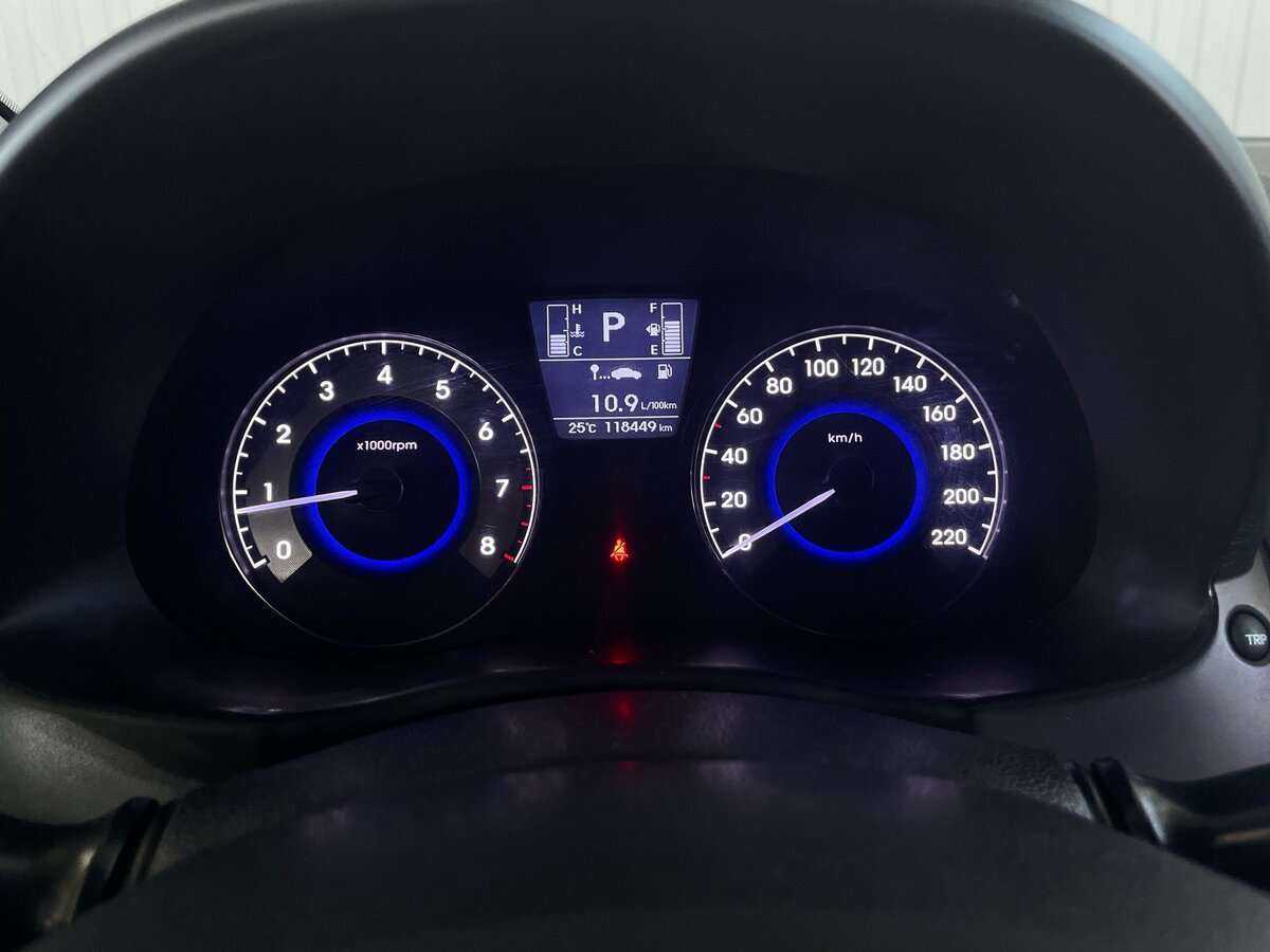 Купить Hyundai Solaris с пробегом. Фото: #12