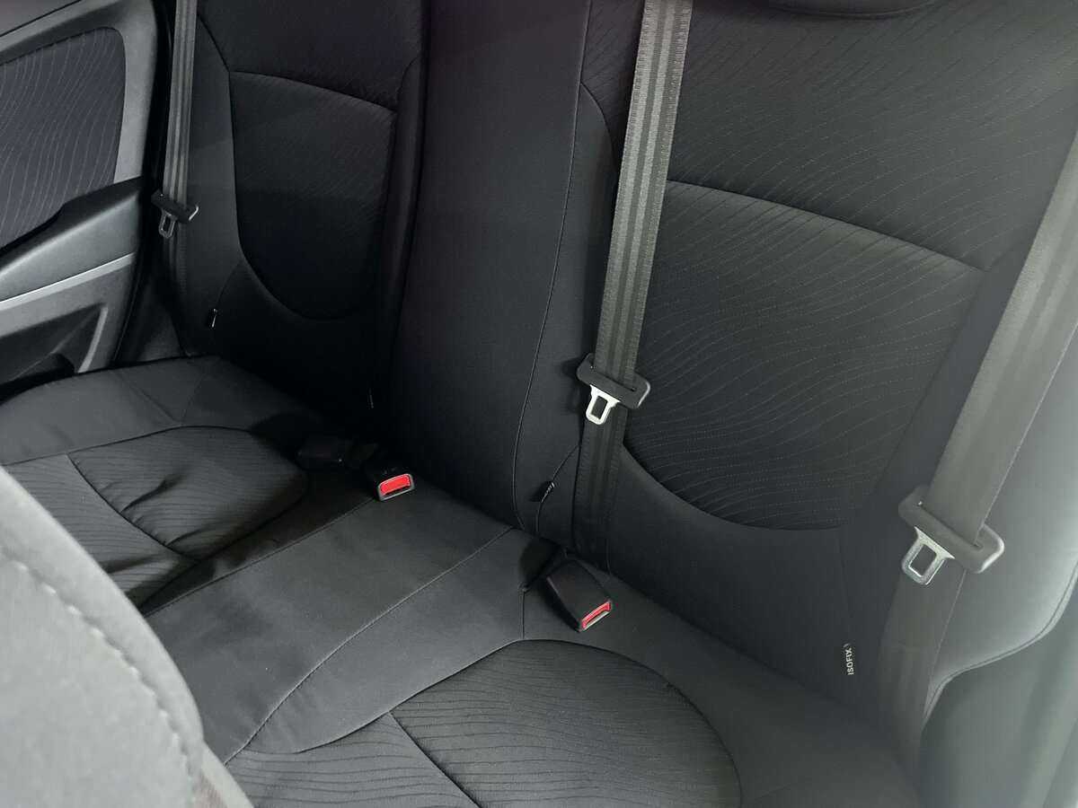 Купить Hyundai Solaris с пробегом. Фото: #16