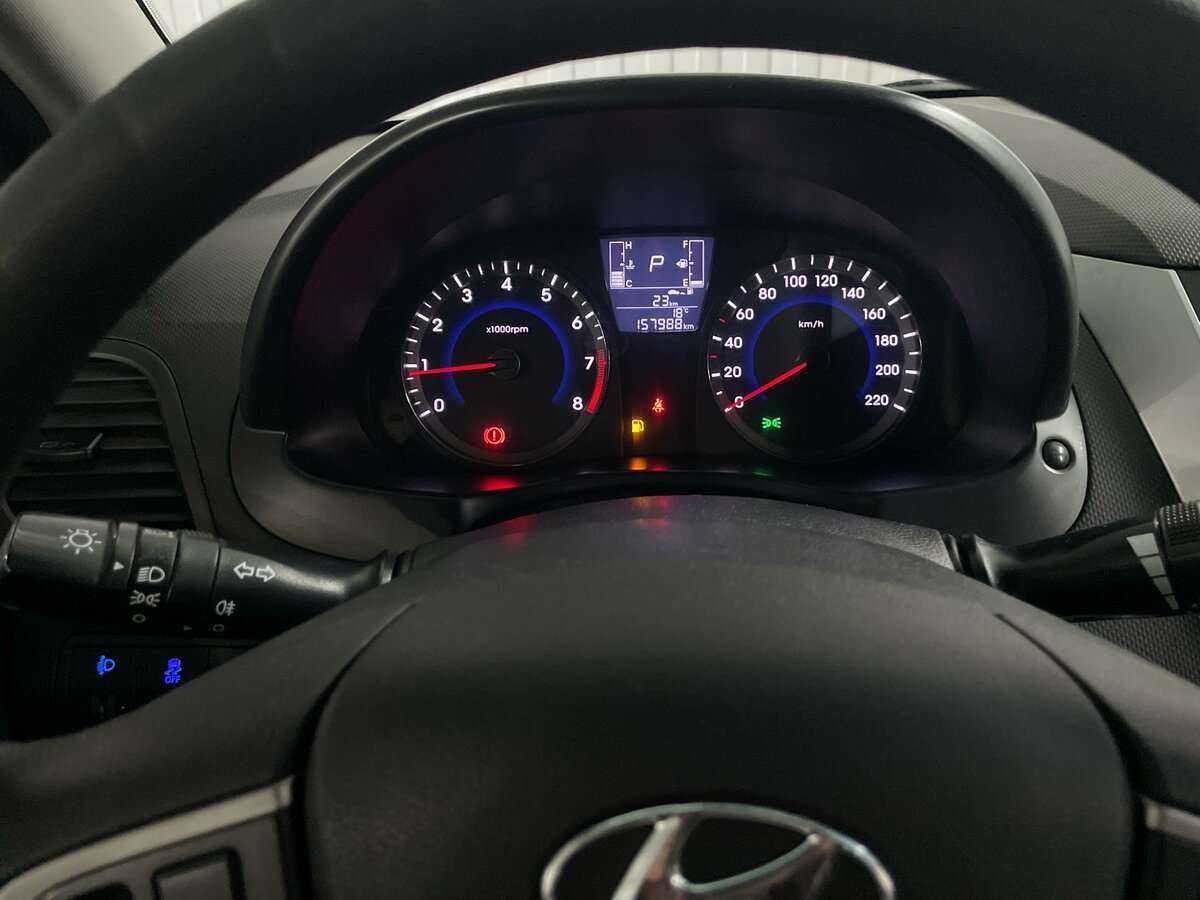 Купить Hyundai Solaris с пробегом. Фото: #10