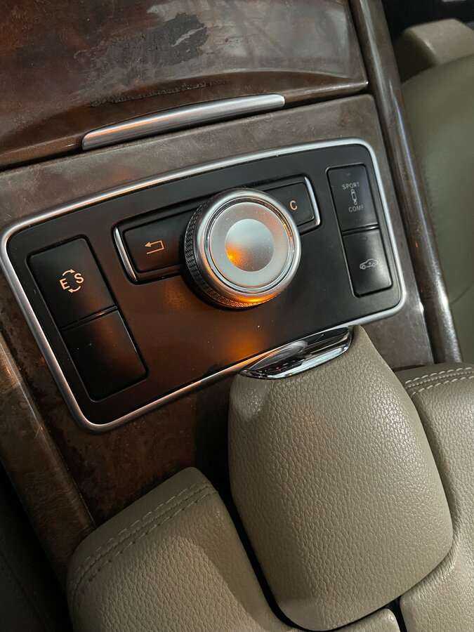 Купить Mercedes-Benz E-Класс с пробегом. Фото: #15