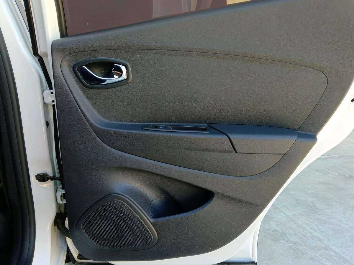 Купить Renault Kaptur с пробегом. Фото: #17