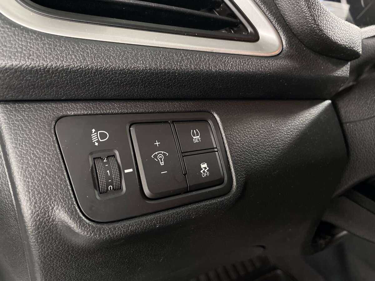 Купить Hyundai Solaris с пробегом. Фото: #13