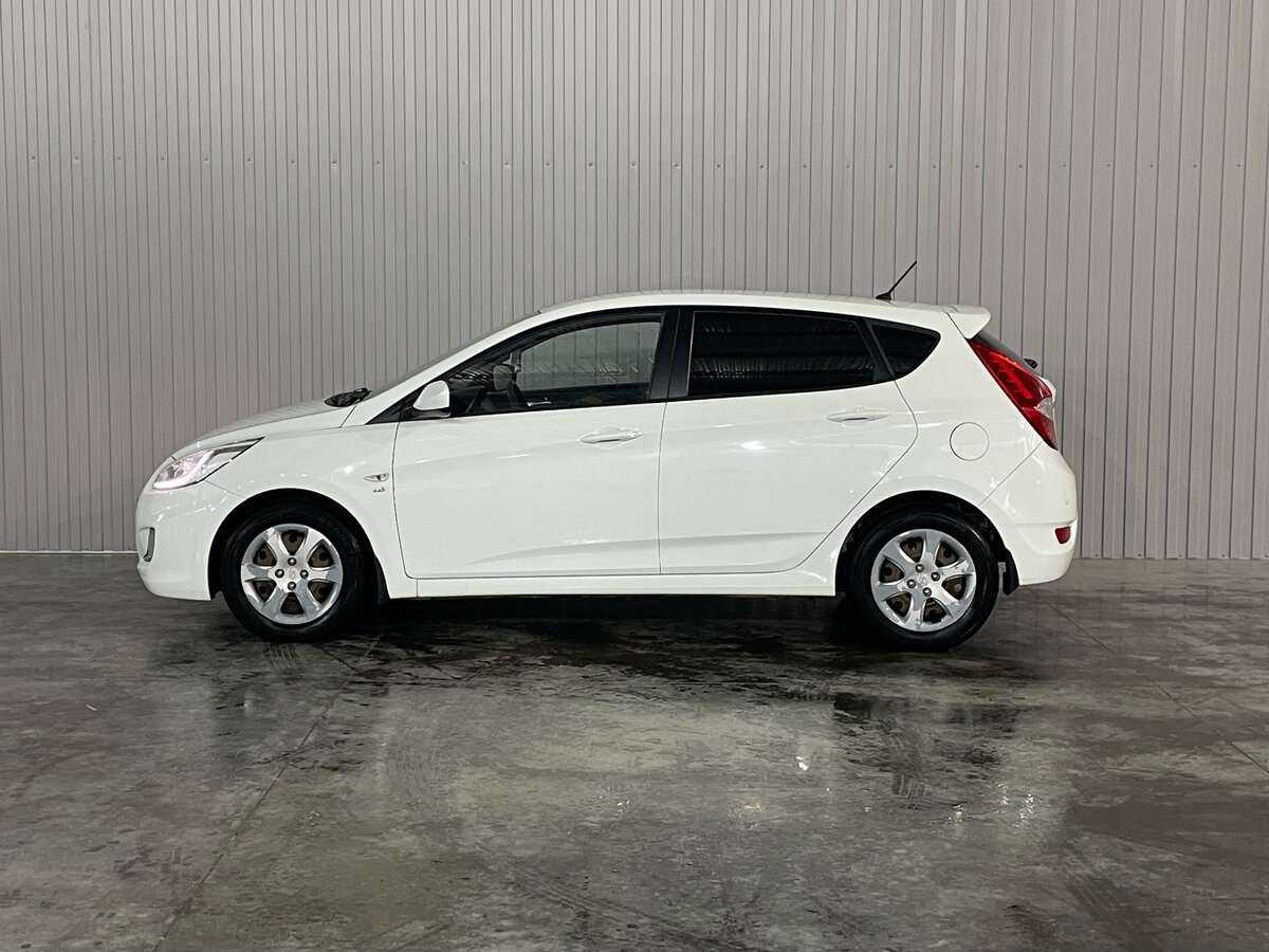 Купить Hyundai Solaris с пробегом. Фото: #7