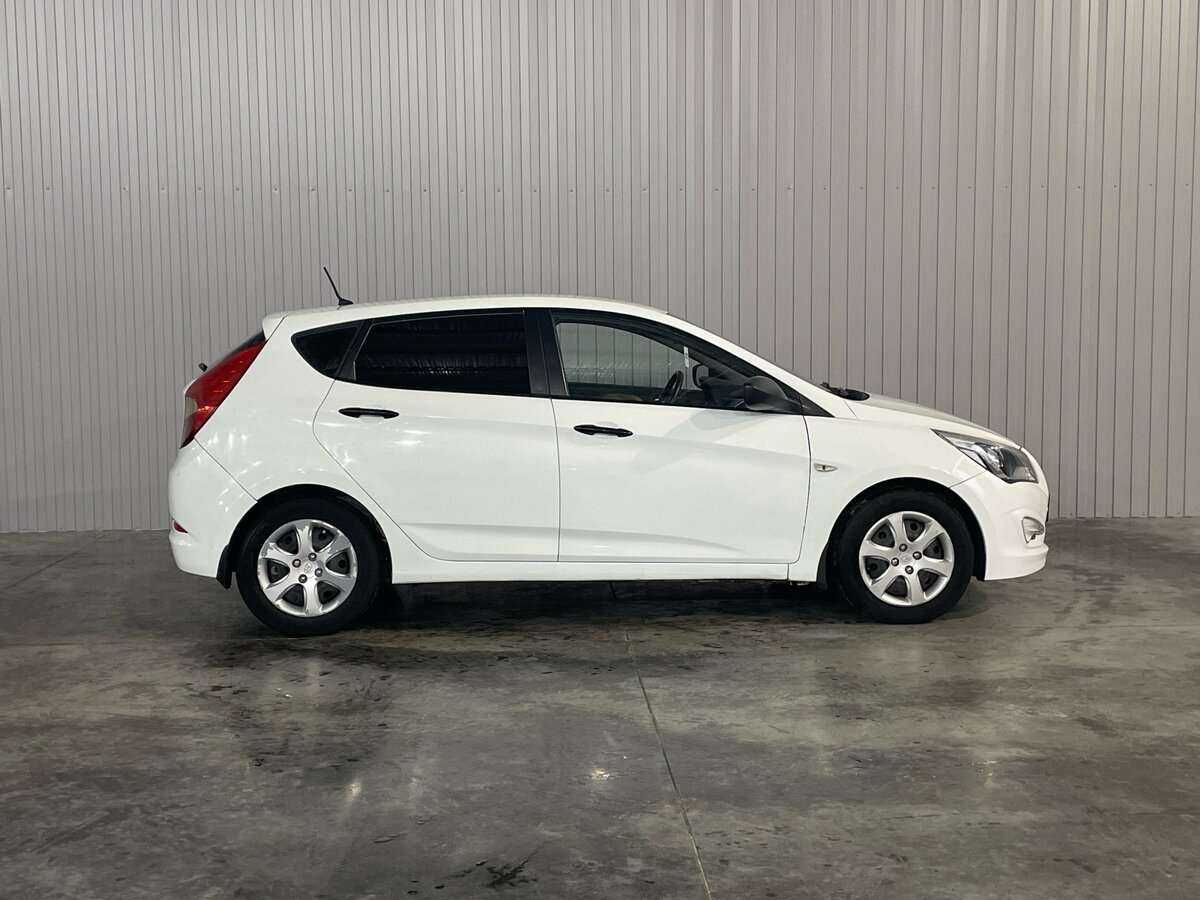 Купить Hyundai Solaris с пробегом. Фото: #3