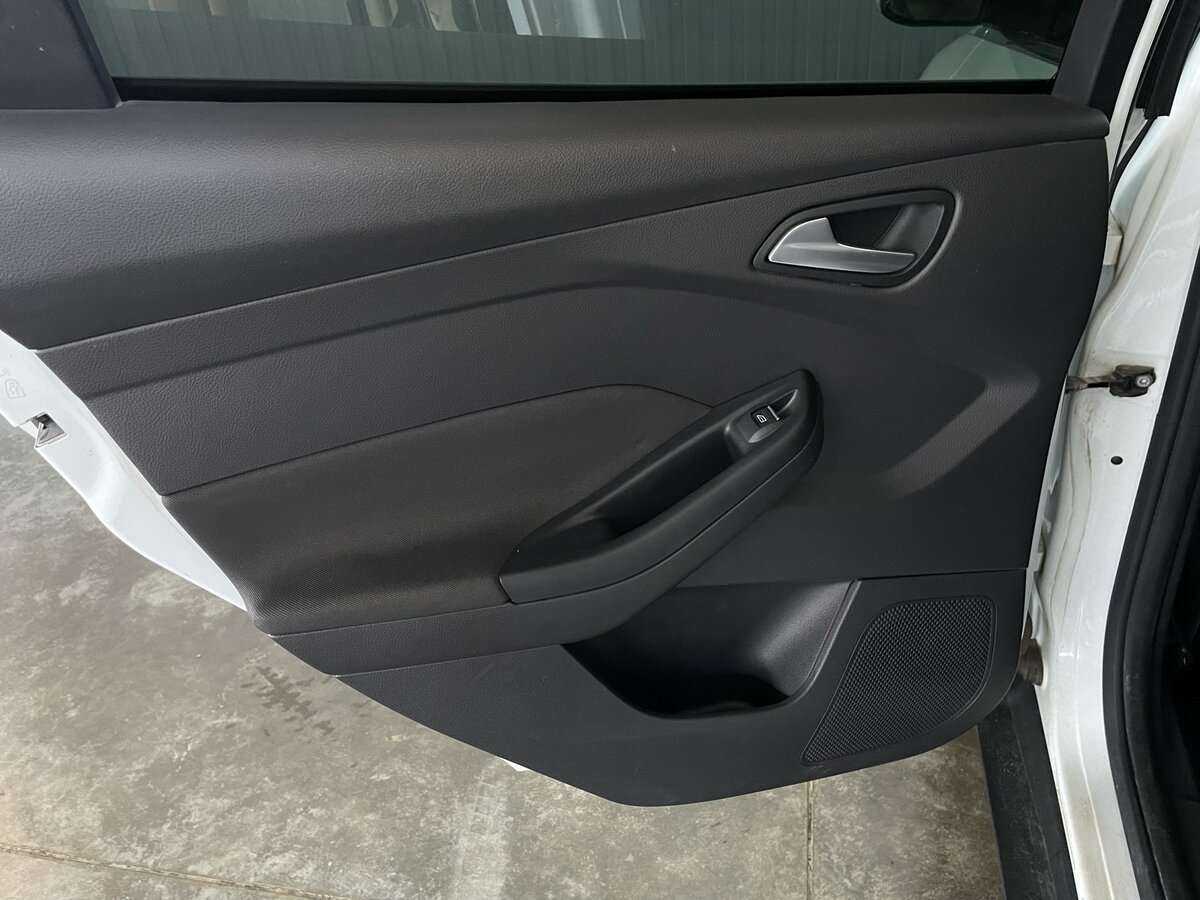 Купить Ford Focus с пробегом. Фото: #20
