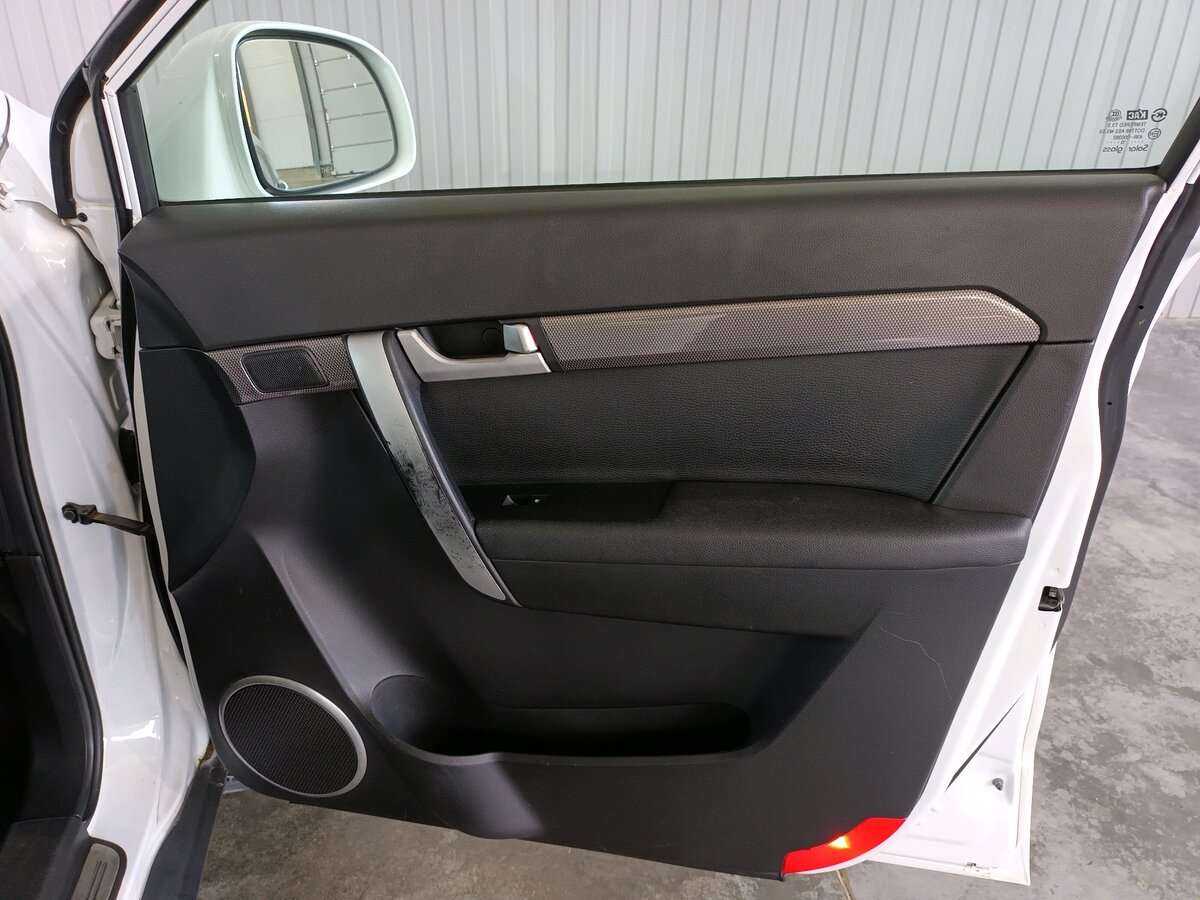 Купить Chevrolet Captiva с пробегом. Фото: #19