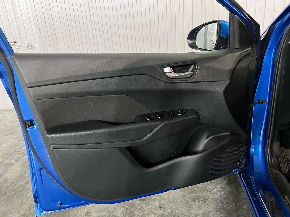 Купить Hyundai Solaris с пробегом. Фото: #8