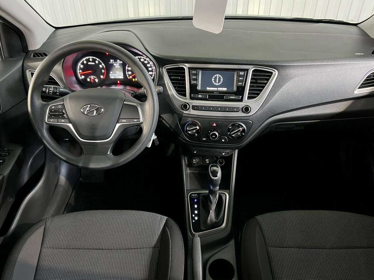 Купить Hyundai Solaris с пробегом. Фото: #11