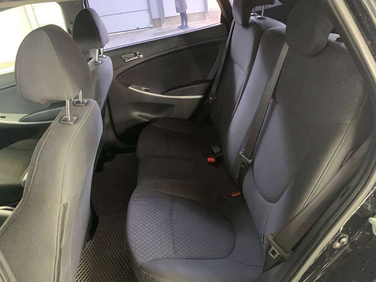 Купить Hyundai Solaris с пробегом. Фото: #10