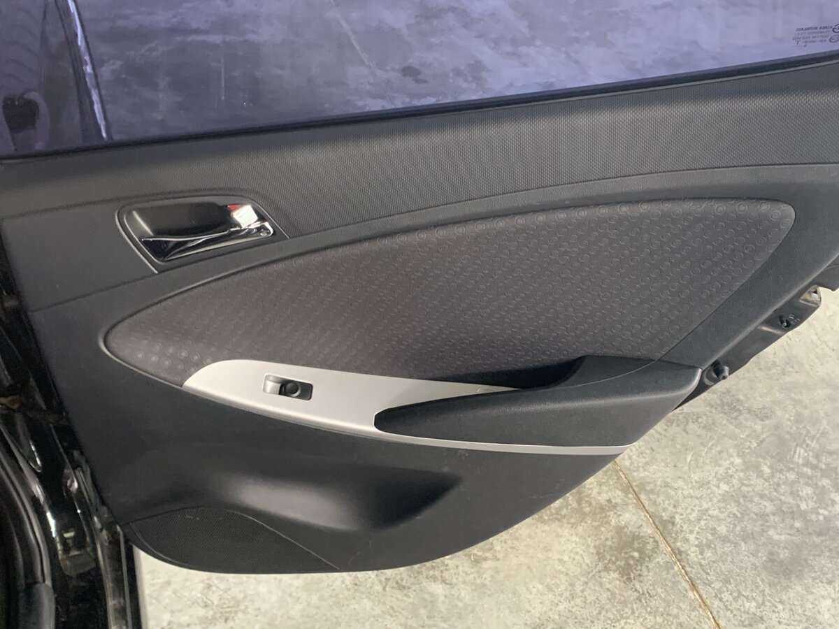 Купить Hyundai Solaris с пробегом. Фото: #17