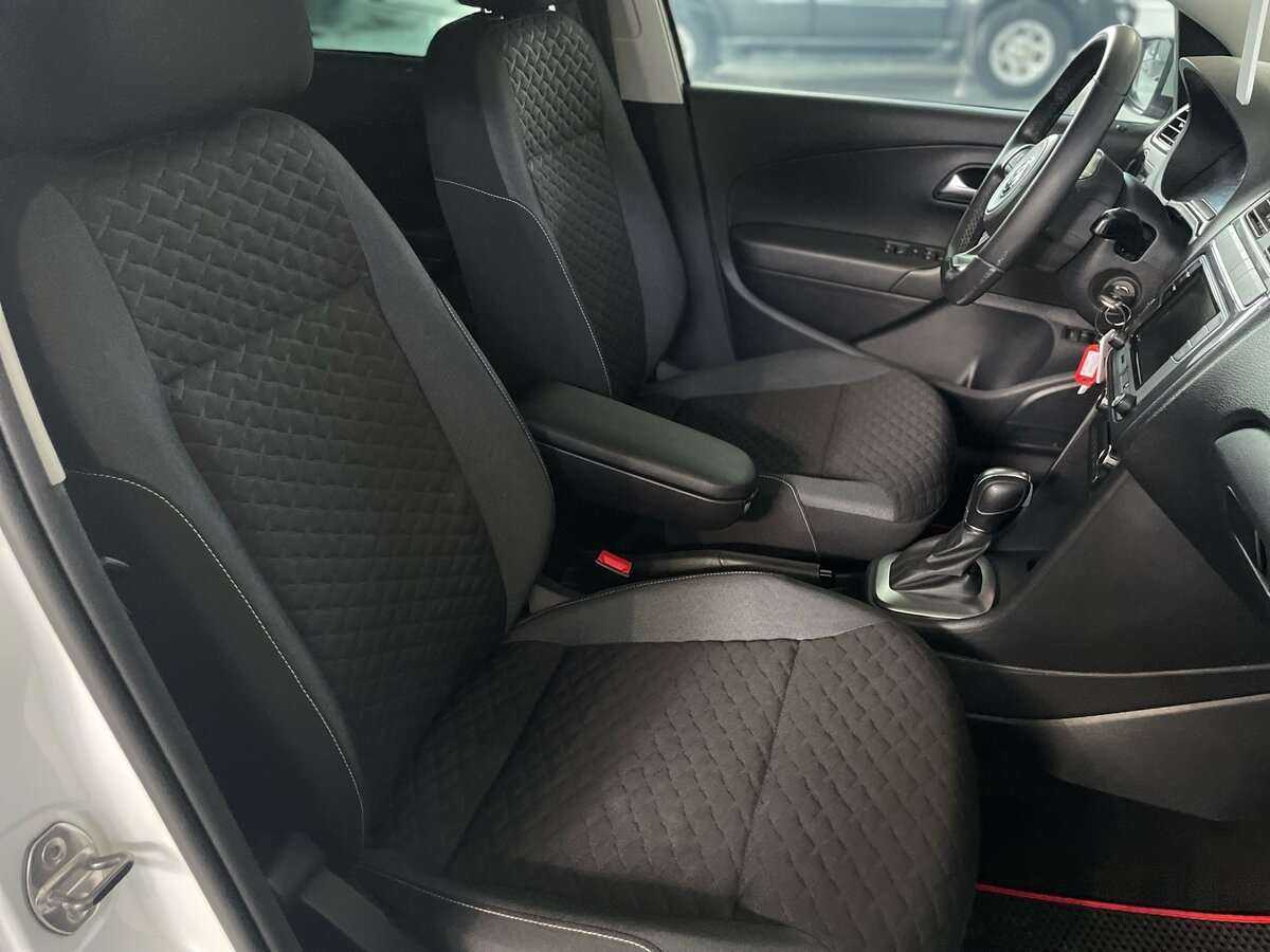 Купить Volkswagen Polo с пробегом. Фото: #14