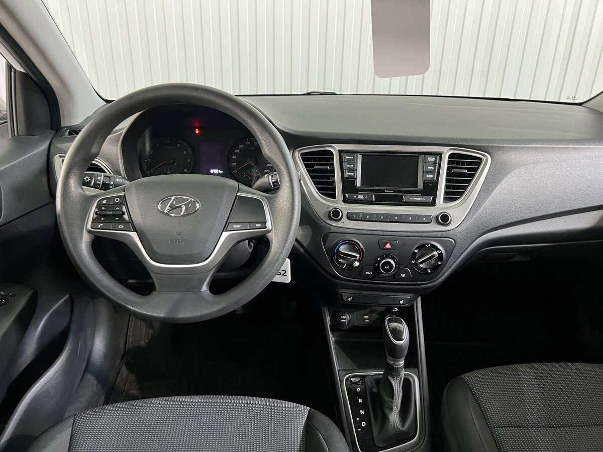Купить Hyundai Solaris с пробегом. Фото: #11