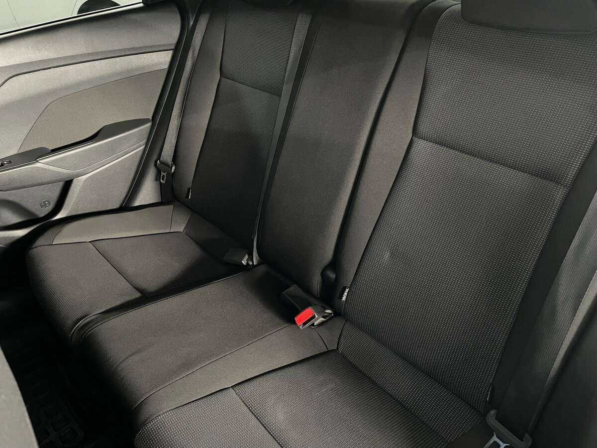 Купить Hyundai Solaris с пробегом. Фото: #14