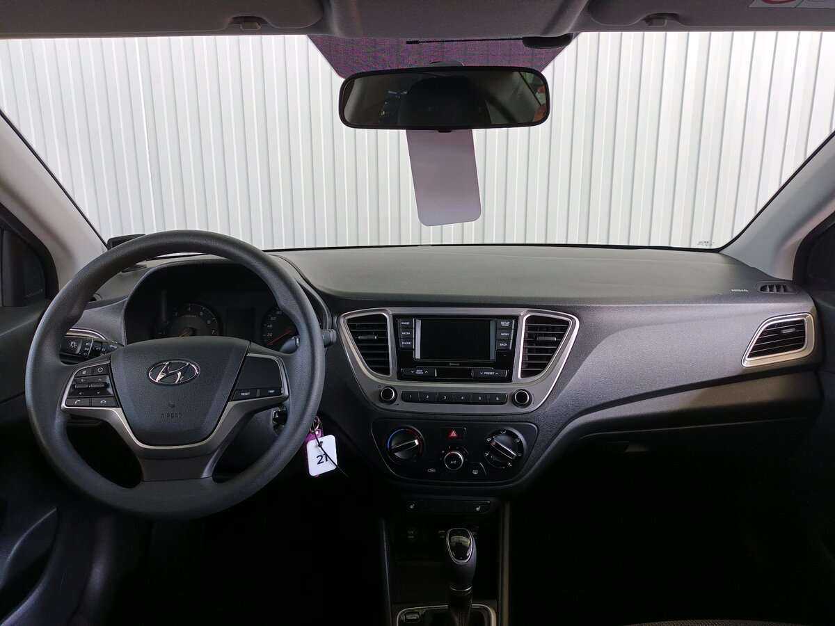 Купить Hyundai Solaris с пробегом. Фото: #10