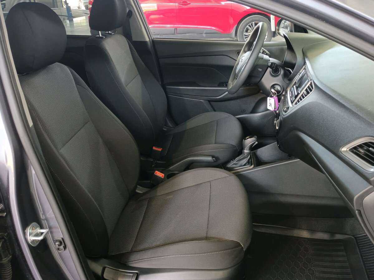 Купить Hyundai Solaris с пробегом. Фото: #14