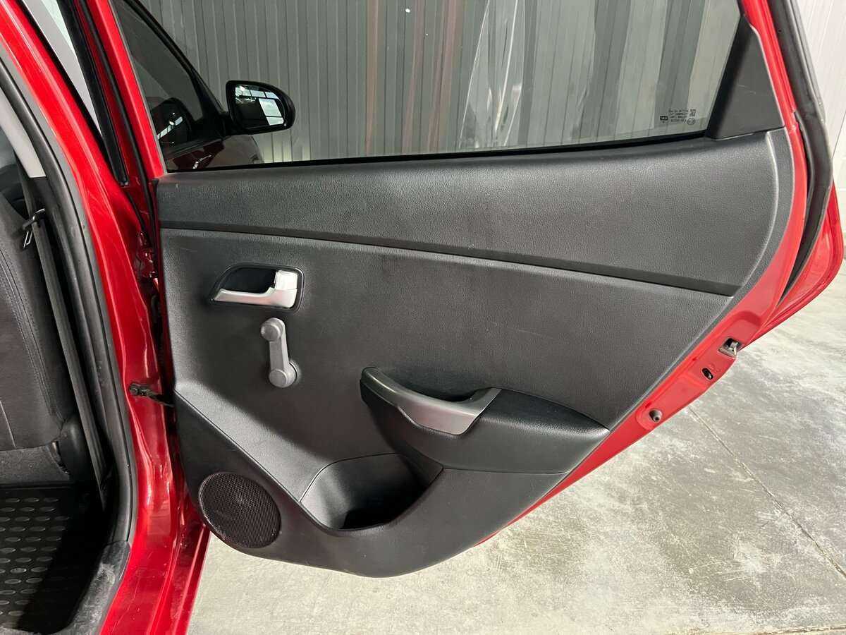 Купить Kia Rio с пробегом. Фото: #18