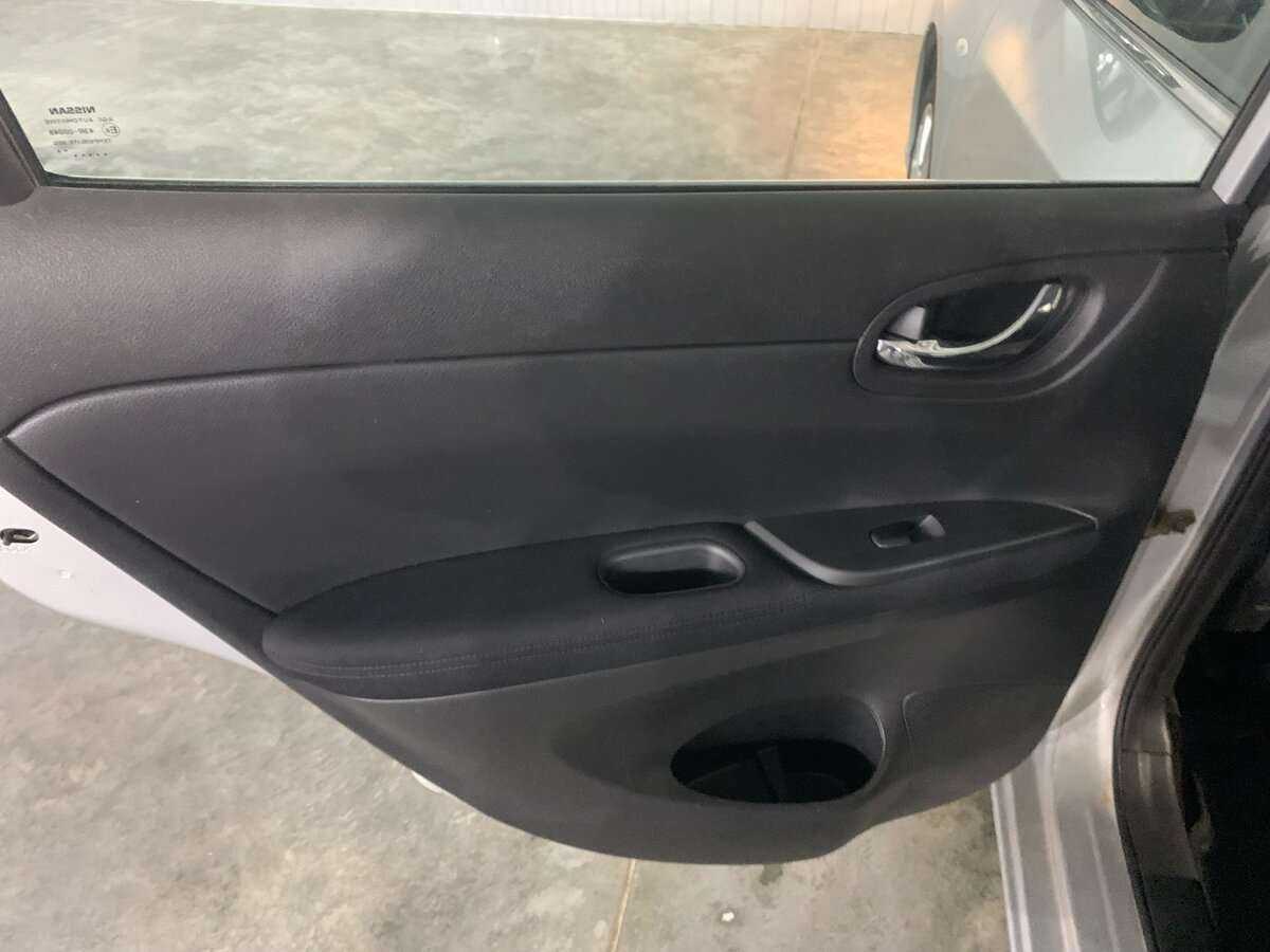 Купить Nissan Tiida с пробегом. Фото: #15