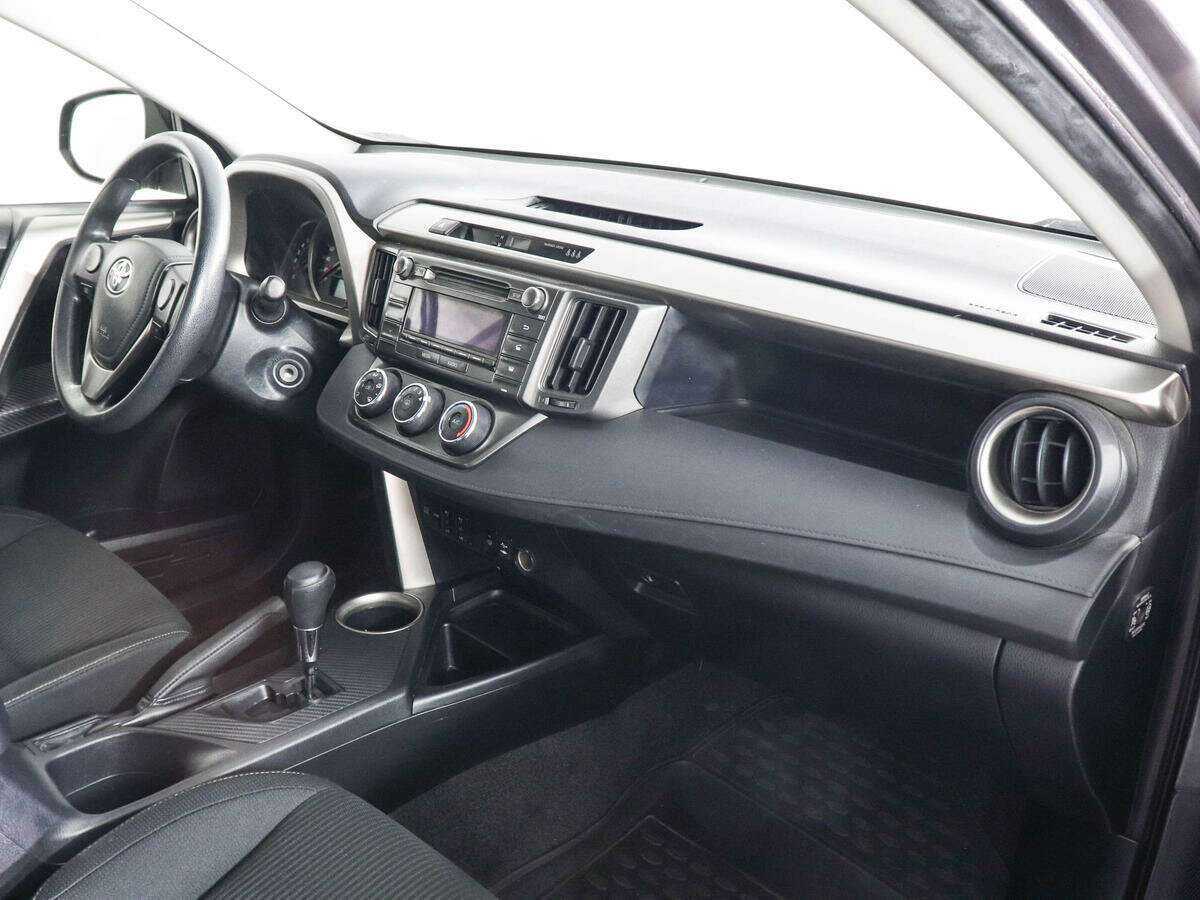 Купить Toyota RAV4 с пробегом. Фото: #9