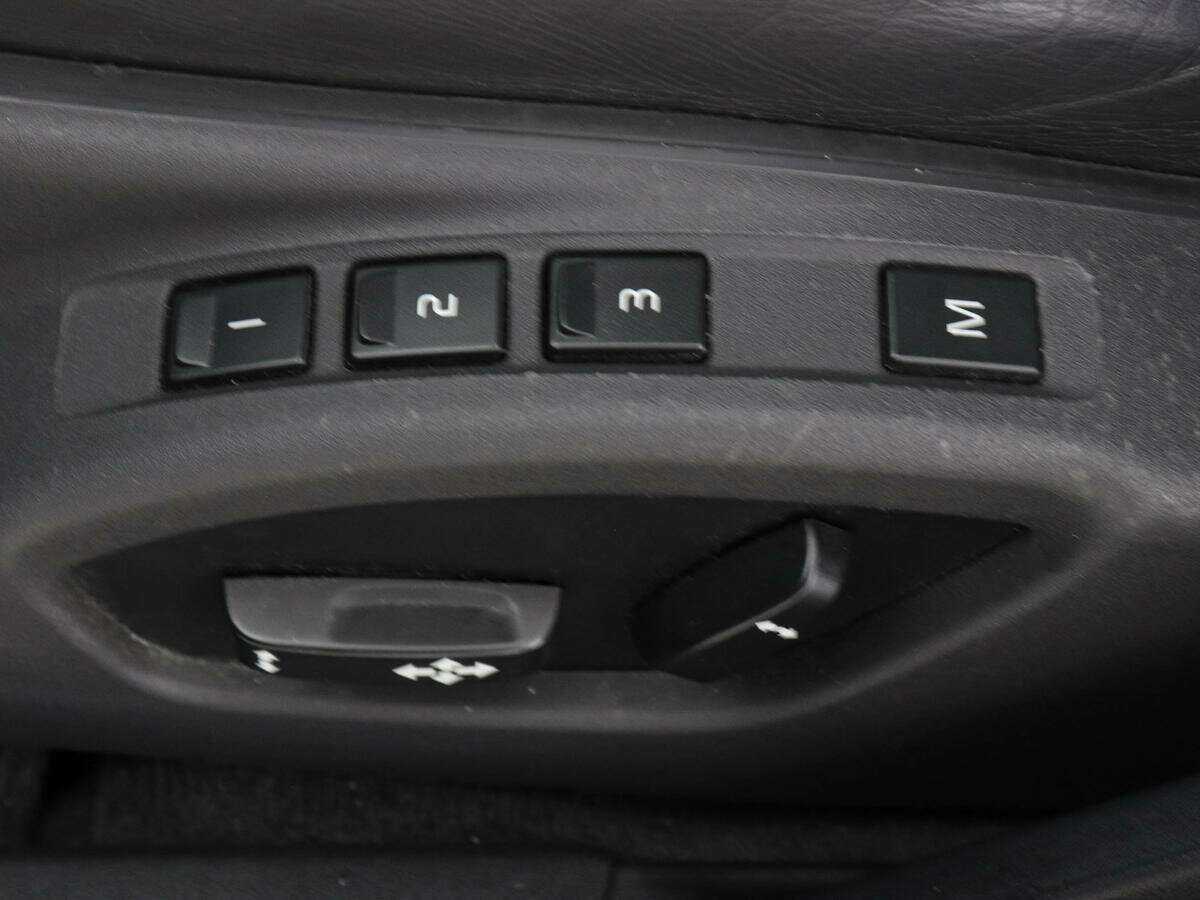 Купить Volvo S60 с пробегом. Фото: #11