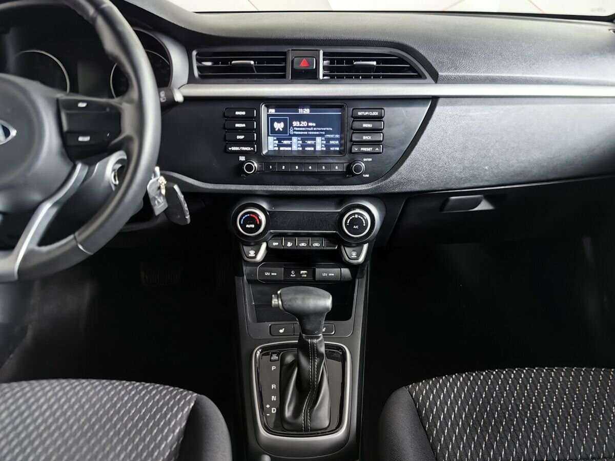 Купить Kia Rio с пробегом. Фото: #5