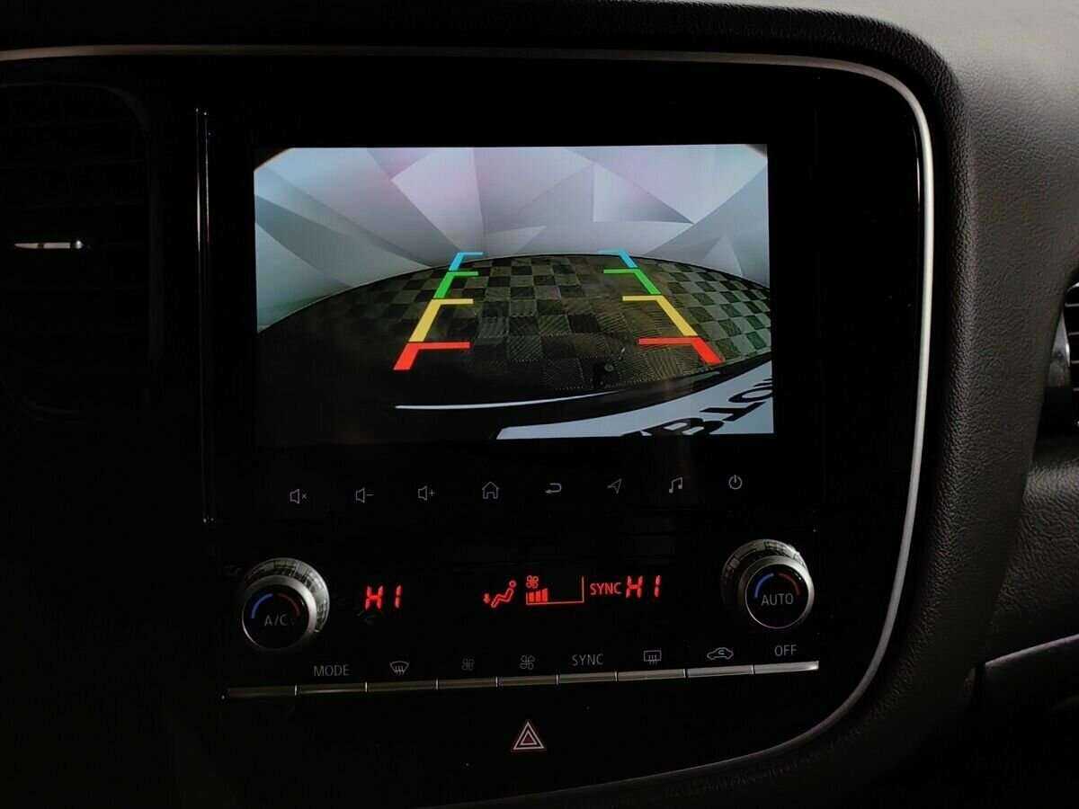 Купить Mitsubishi Outlander с пробегом. Фото: #11