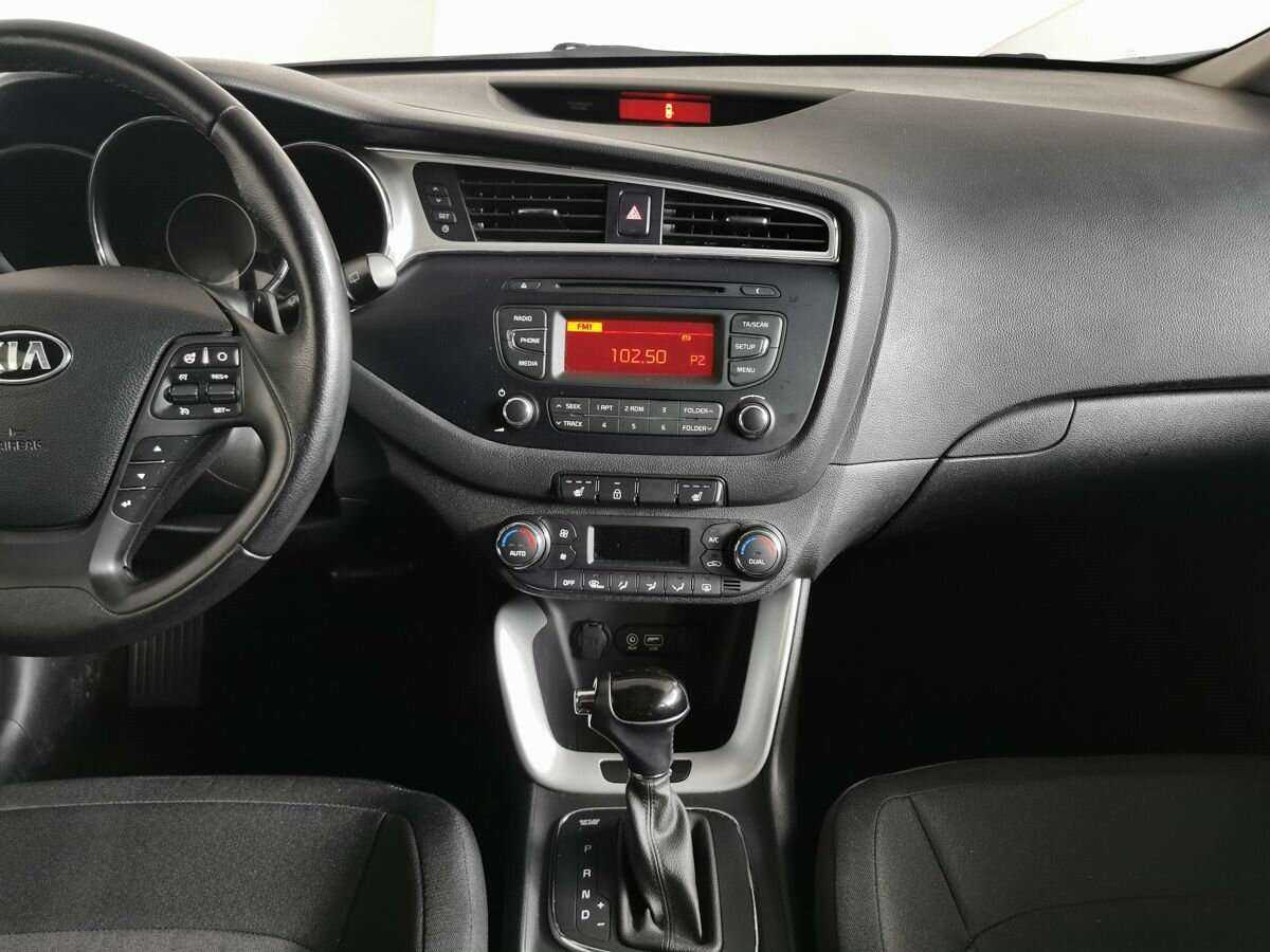 Купить Kia Ceed с пробегом. Фото: #10
