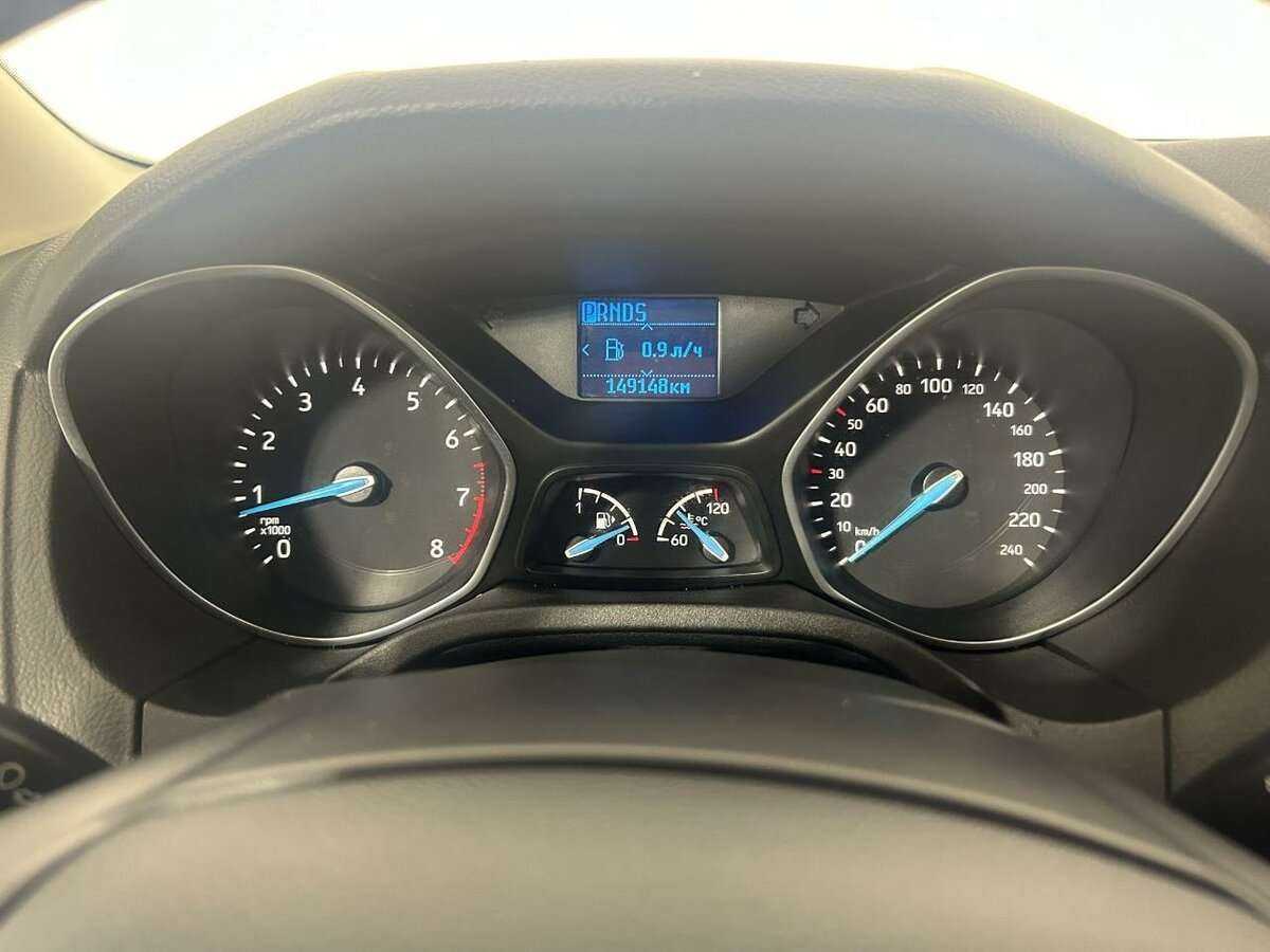 Купить Ford Focus с пробегом. Фото: #10