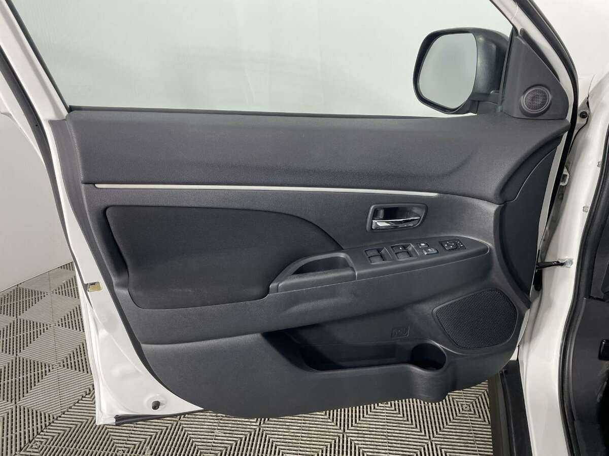 Продажа Б/У Митсубиши АС-Икс. Фото: #7