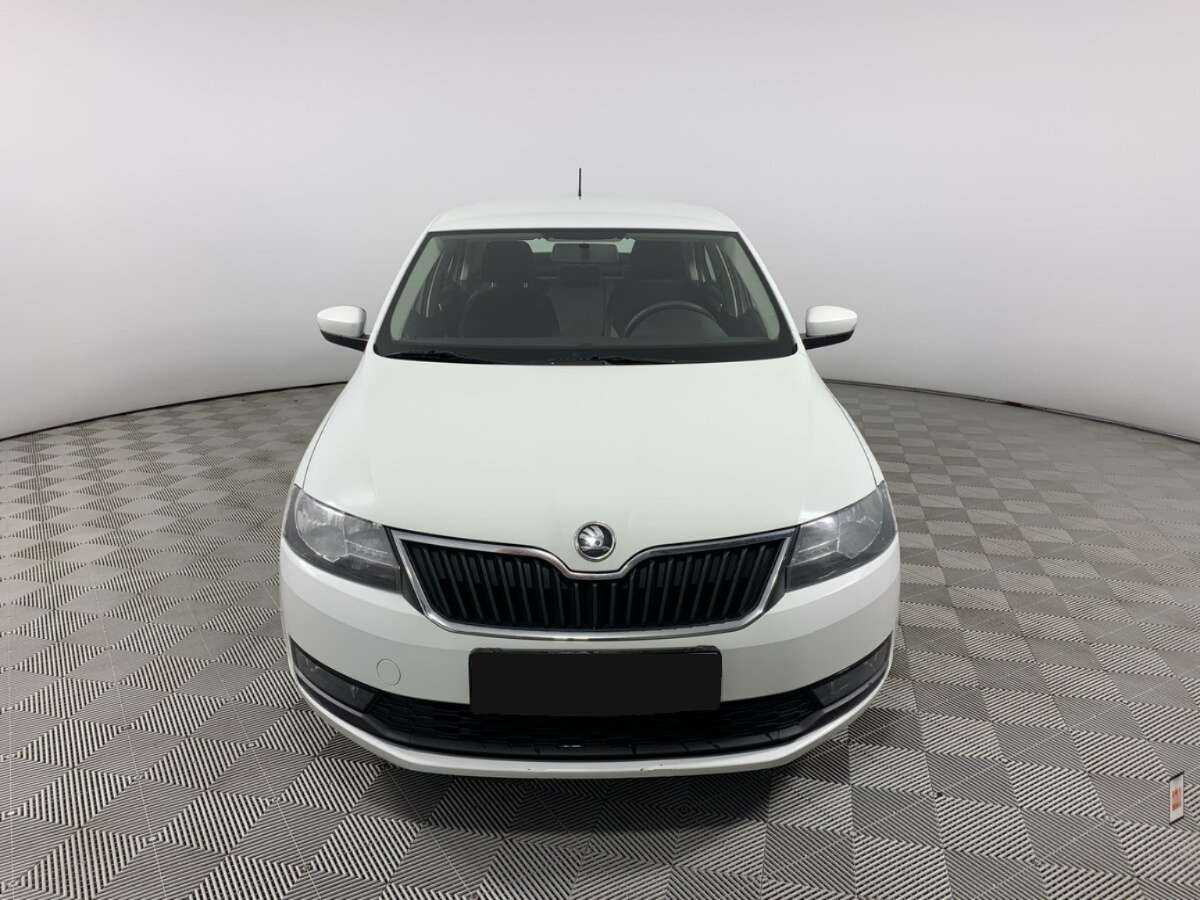 Купить Skoda Rapid с пробегом. Фото: #1