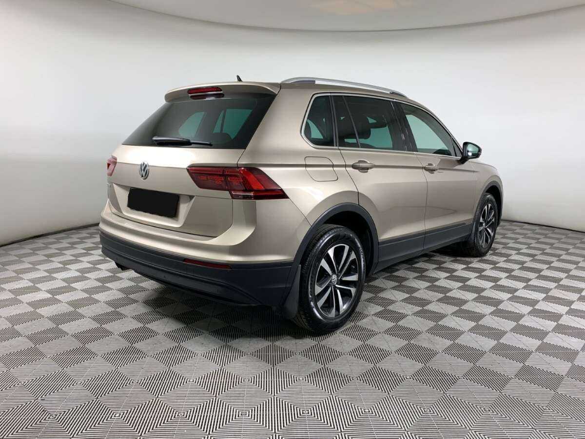 Купить Volkswagen Tiguan с пробегом. Фото: #4