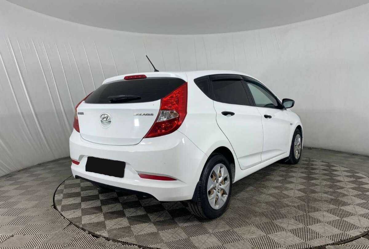 Купить Hyundai Solaris с пробегом. Фото: #4