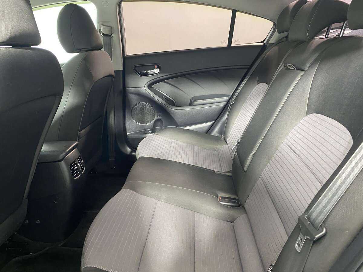 Купить Kia Cerato с пробегом. Фото: #11