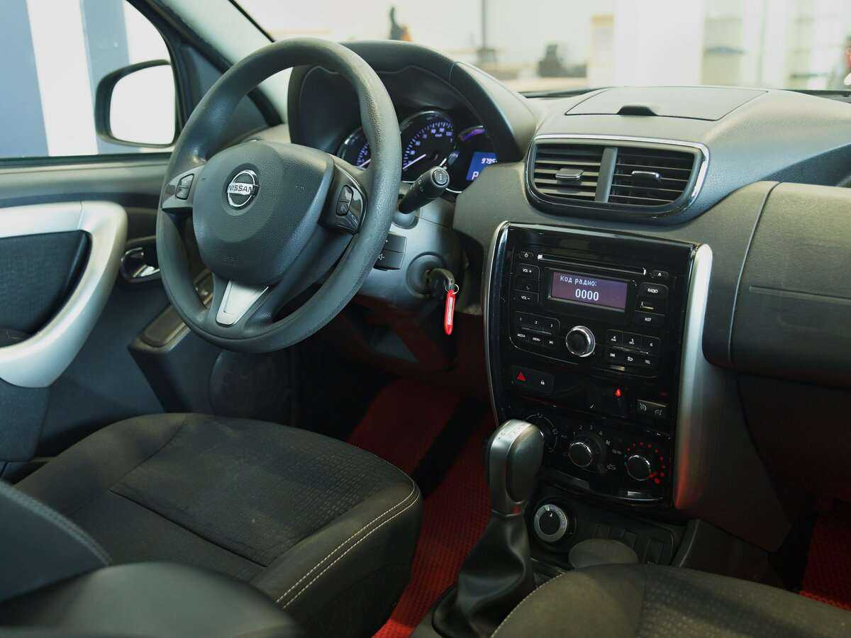 Купить Nissan Terrano с пробегом. Фото: #5