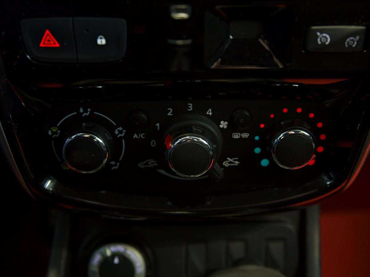 Купить Nissan Terrano с пробегом. Фото: #7