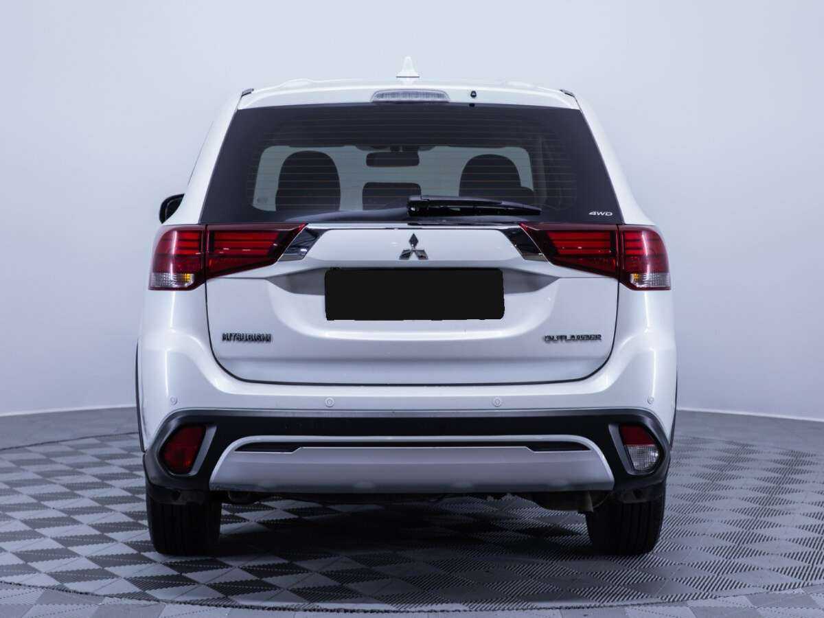 Купить Mitsubishi Outlander с пробегом. Фото: #5