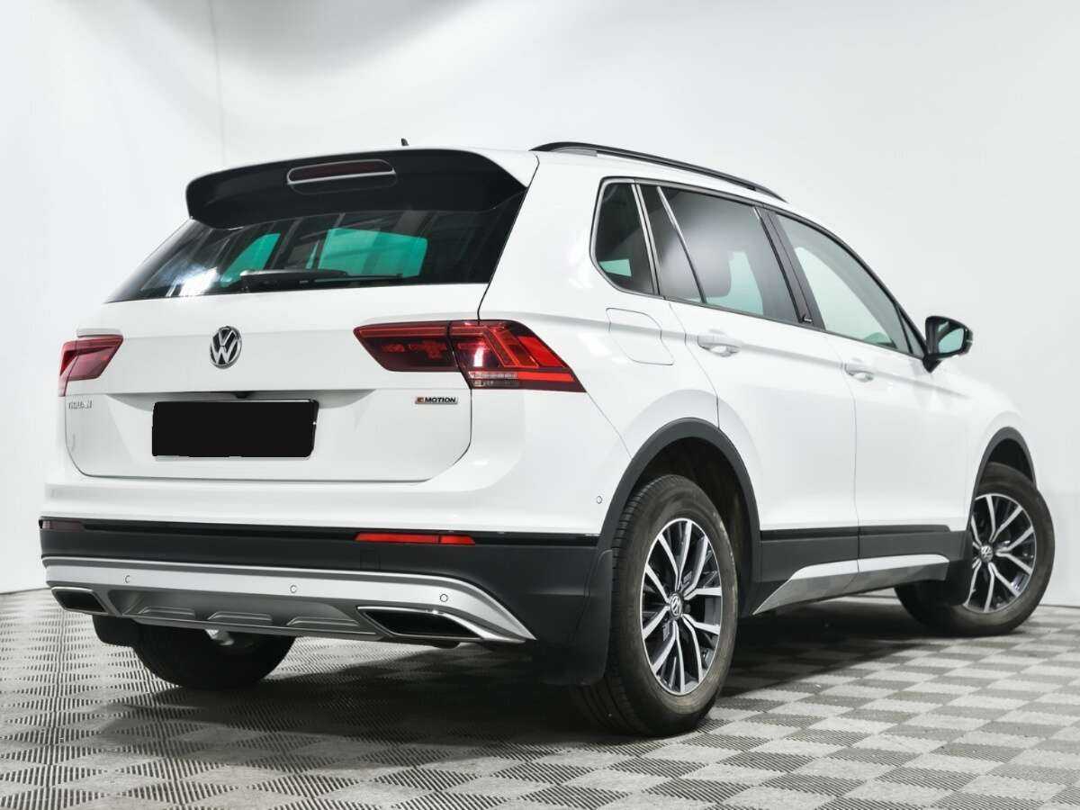 Купить Volkswagen Tiguan с пробегом. Фото: #2