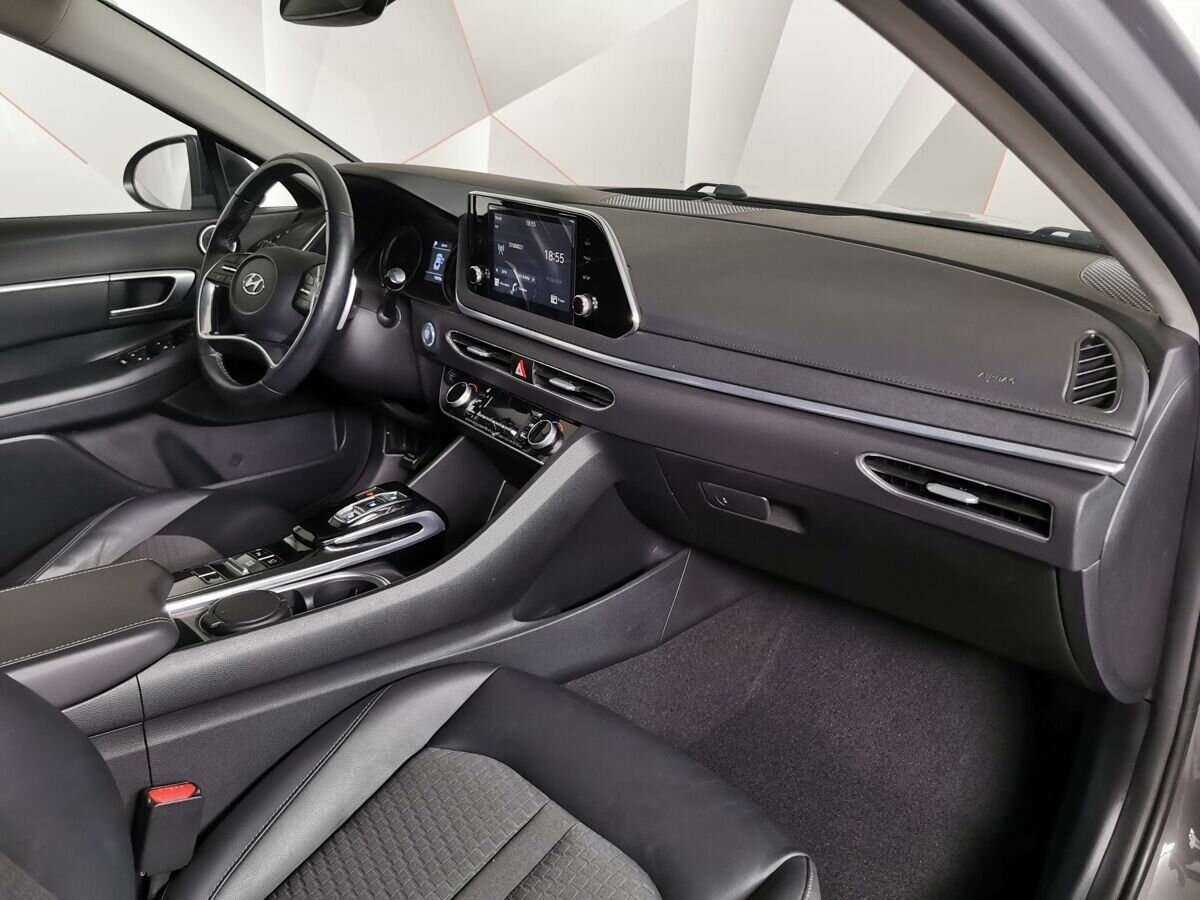 Купить Hyundai Sonata с пробегом. Фото: #8