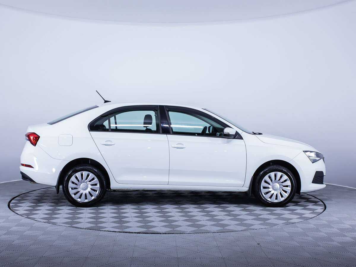Купить Skoda Rapid с пробегом. Фото: #3