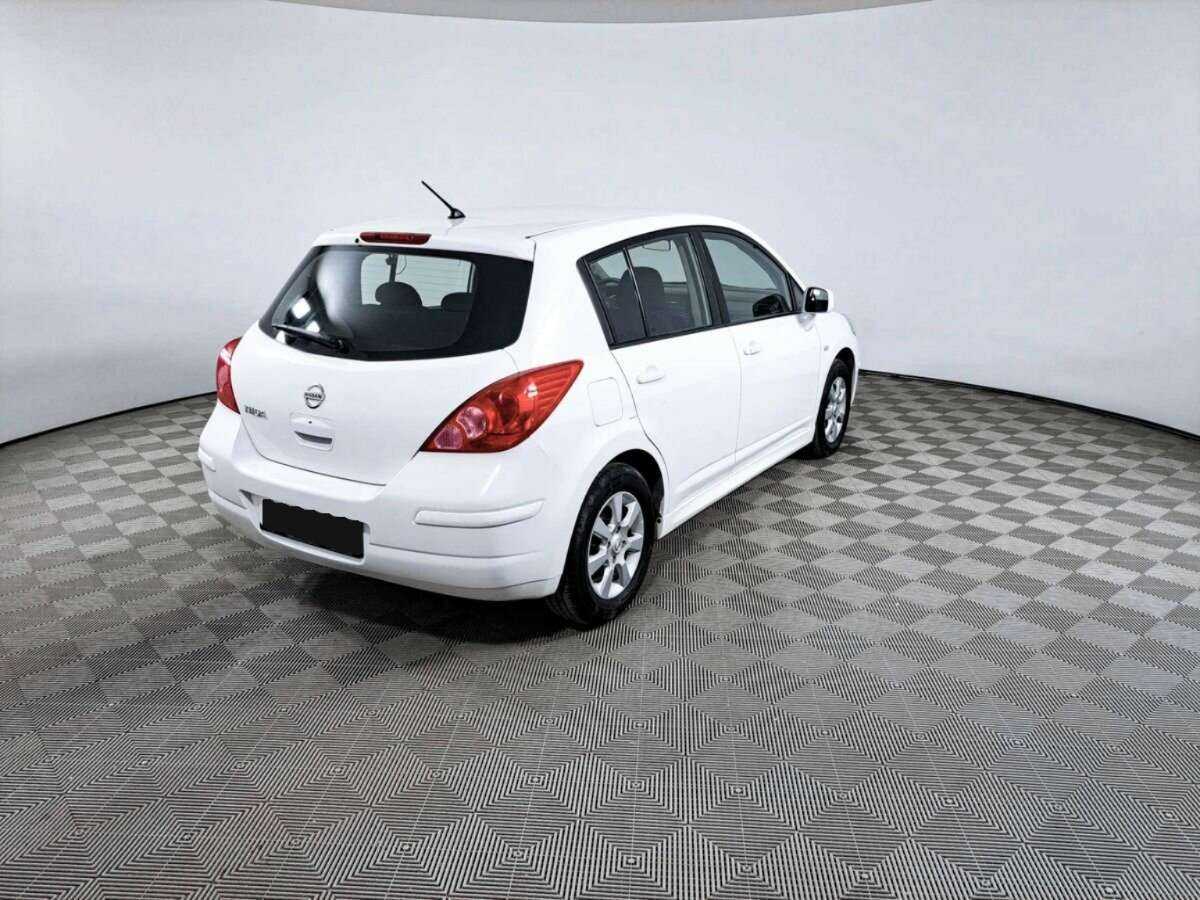 Купить Nissan Tiida с пробегом. Фото: #4